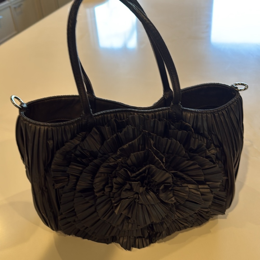 Valentino Garavani Elegant Black Women's Bag